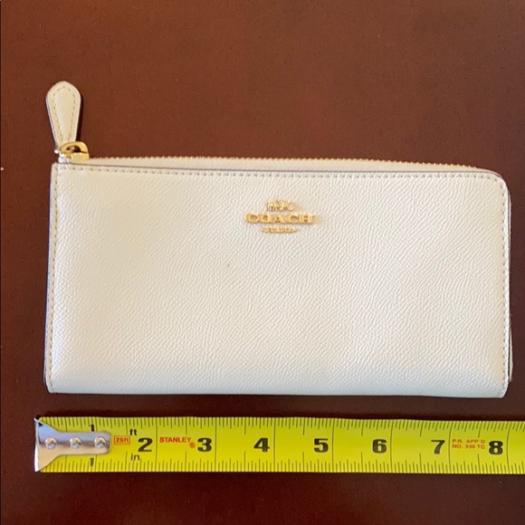 Coach Handbags - Coach Wallet